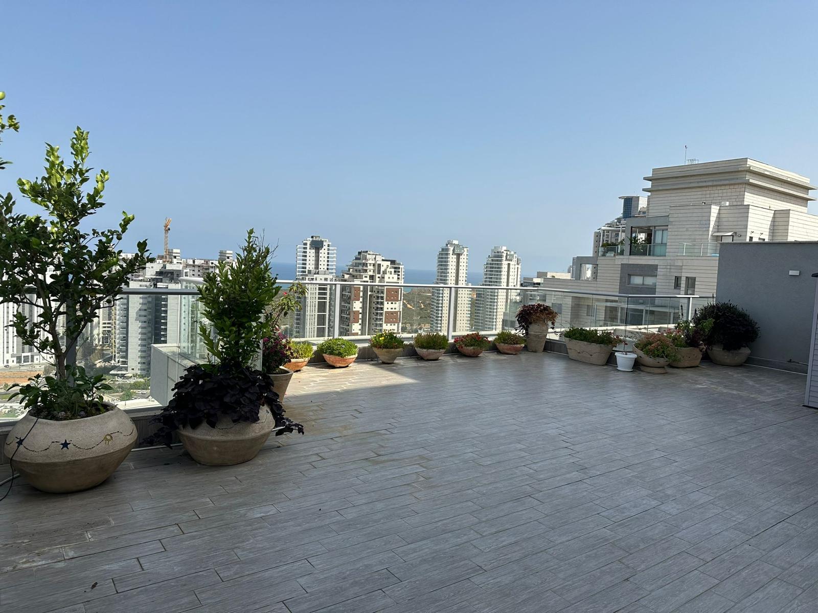 פנטהאוז נתניה